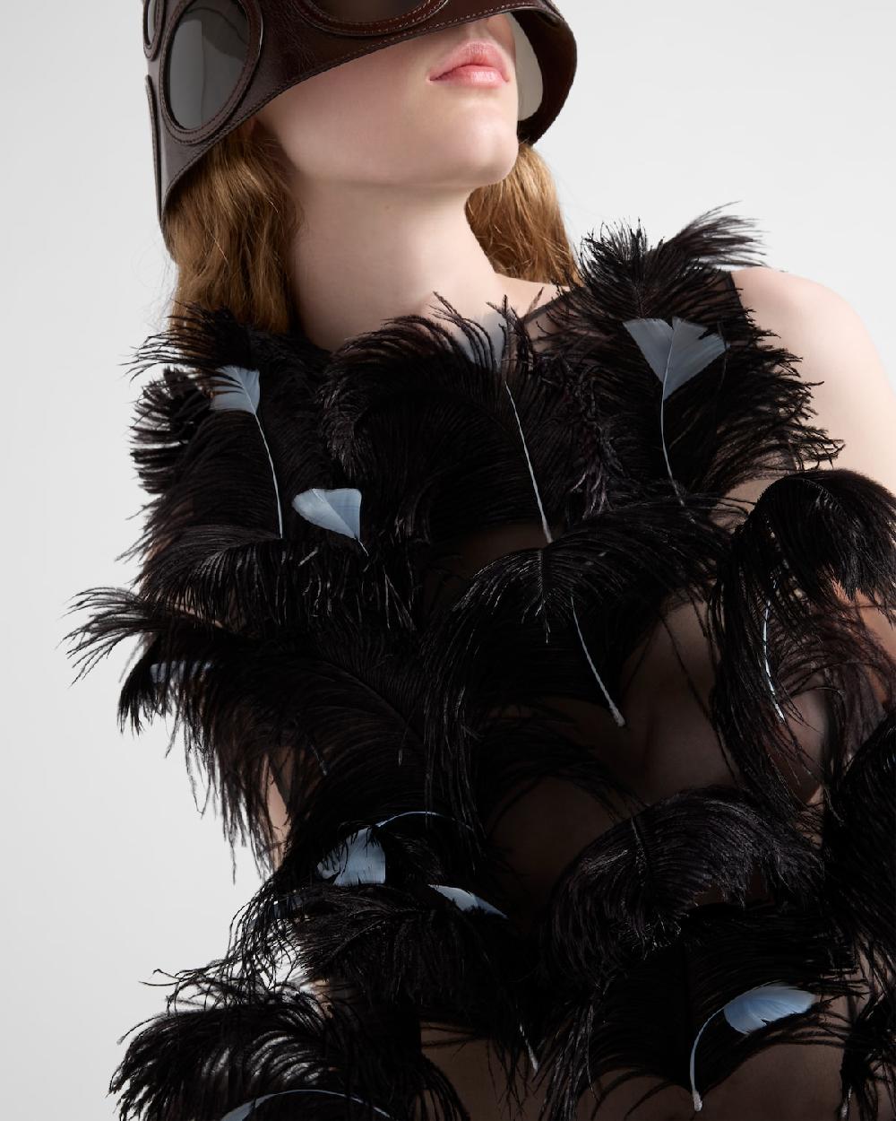 Prada Vestido en organza de seda adornado con plumas Grandes descuentos