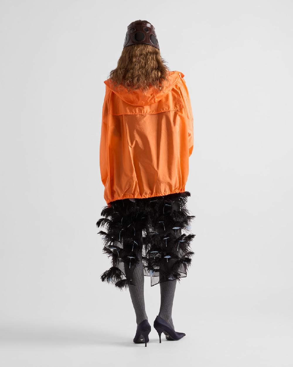 Prada Vestido en organza de seda adornado con plumas Grandes descuentos