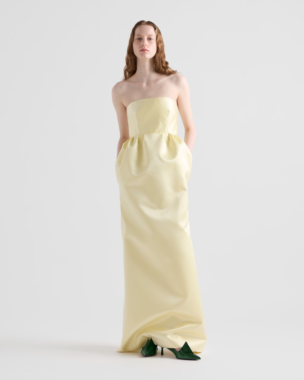 Prada Vestido largo en tejido doble de satén