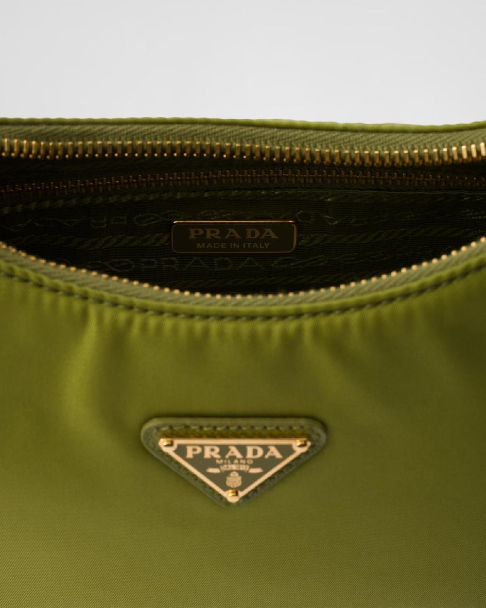Prada Minibolso Prada Re-Edition 2005 de Re-Nylon Descuento