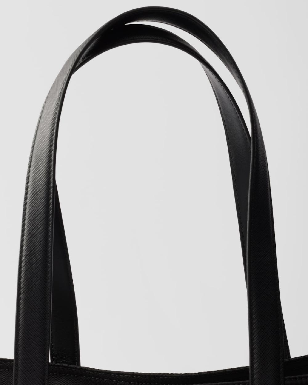 Prada Bolso tote Prada Re-Edition 1978 de Re-Nylon y piel Saffiano mediano Solo queda un día