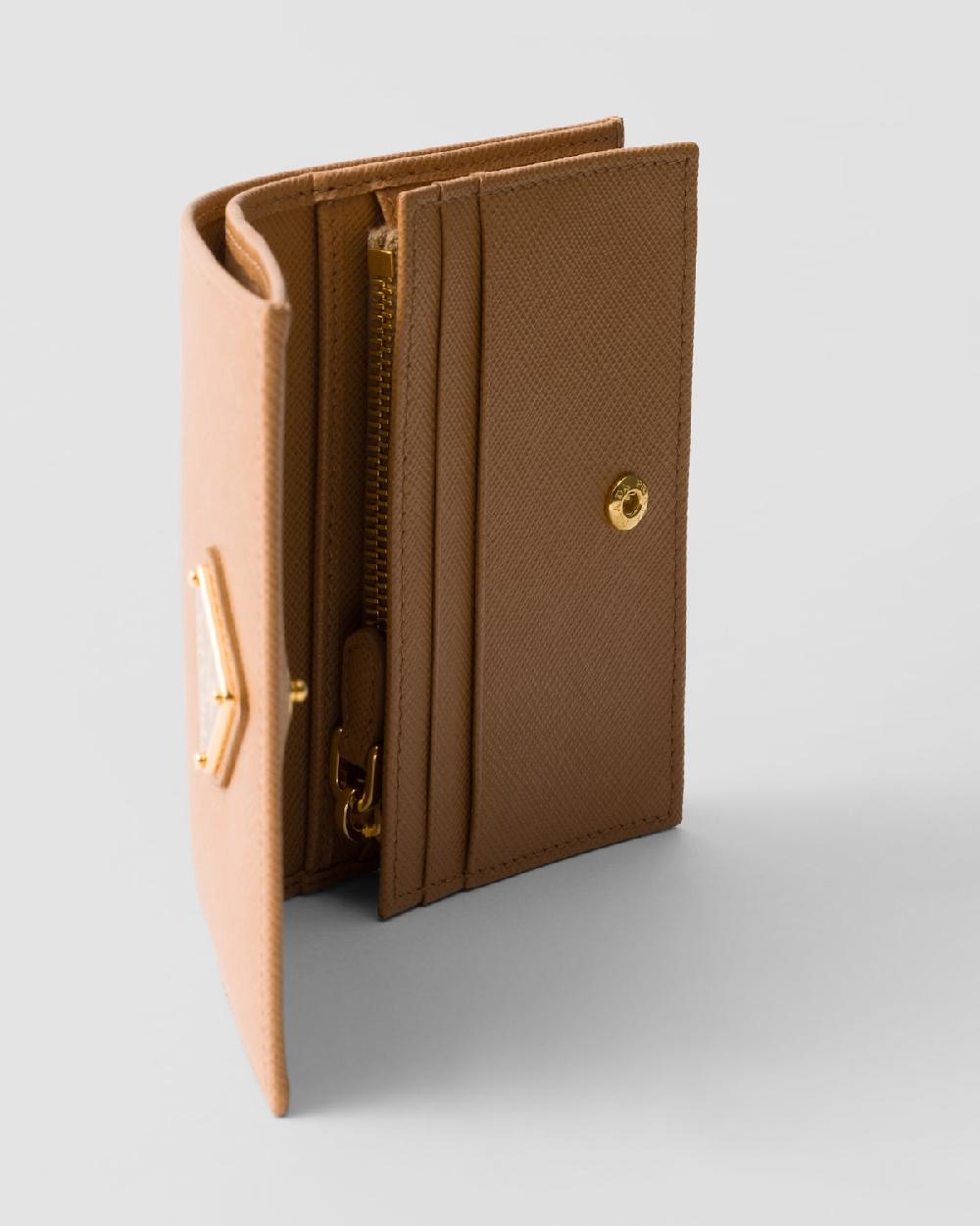 Prada Small Saffiano Leather Wallet Mejor oferta