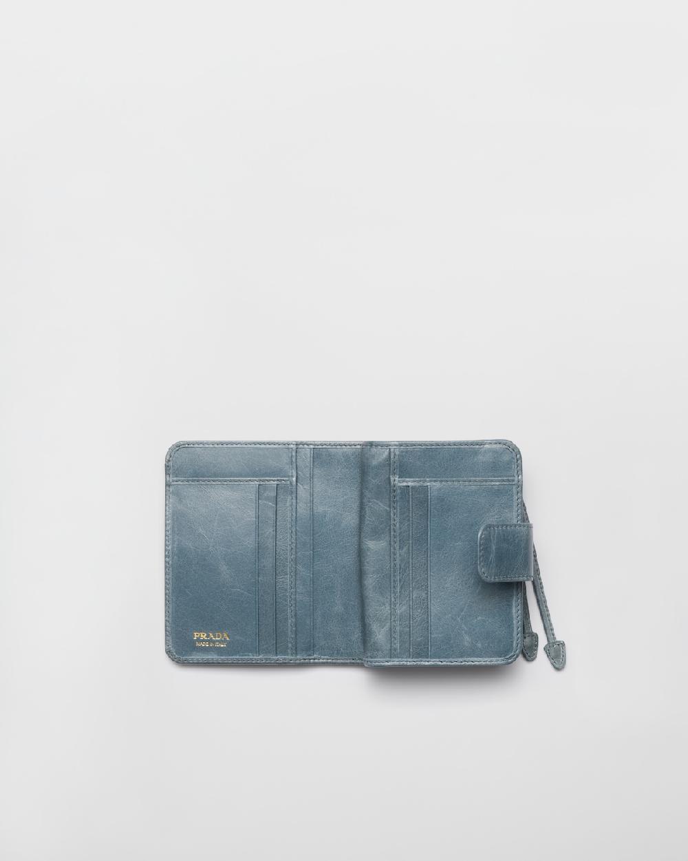 Prada Cartera pequeña de piel