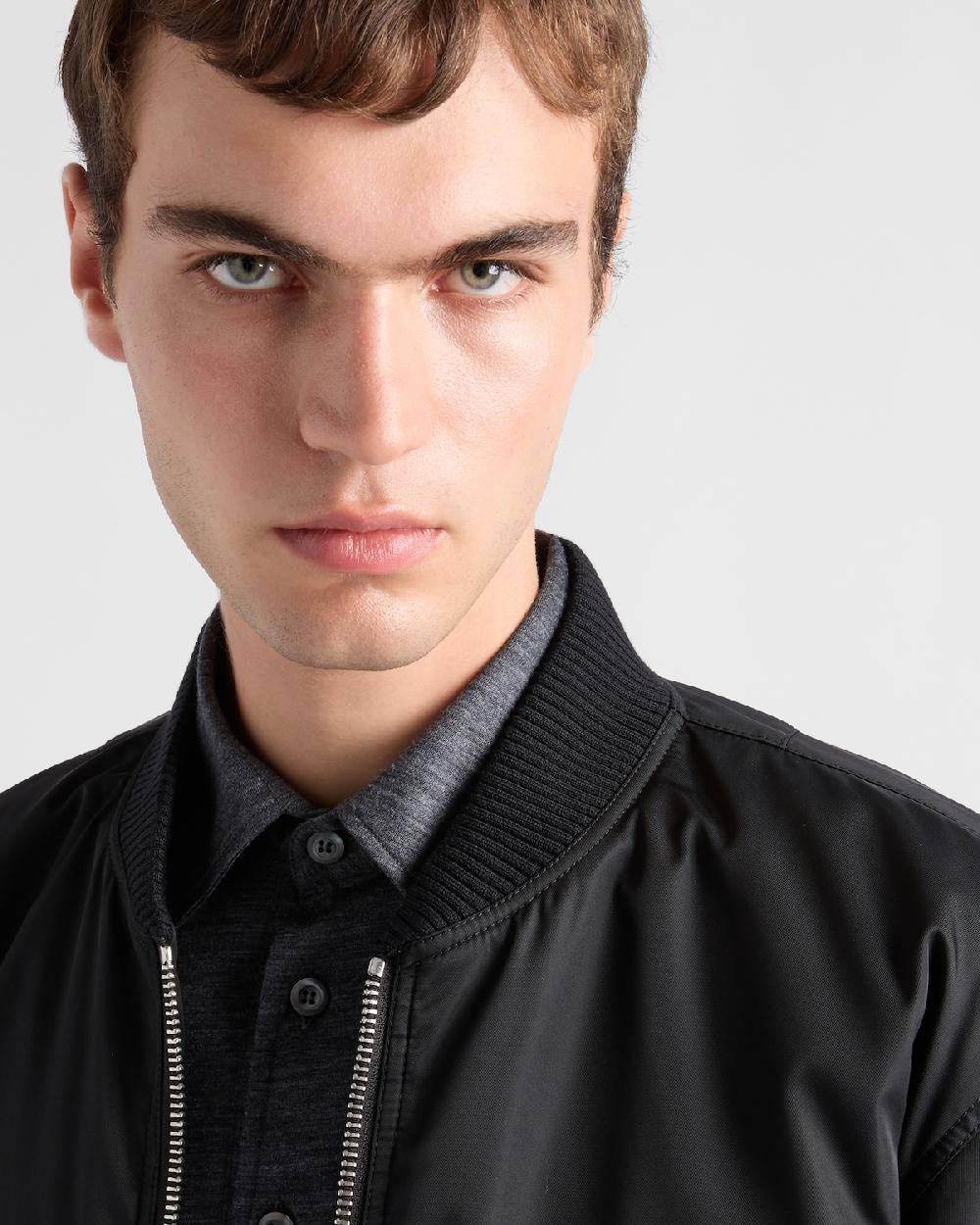 Prada Chaqueta bomber de Re-Nylon Último día