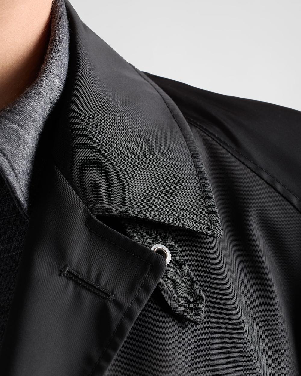 Prada Abrigo de Re-Nylon Oferta especial de fábrica