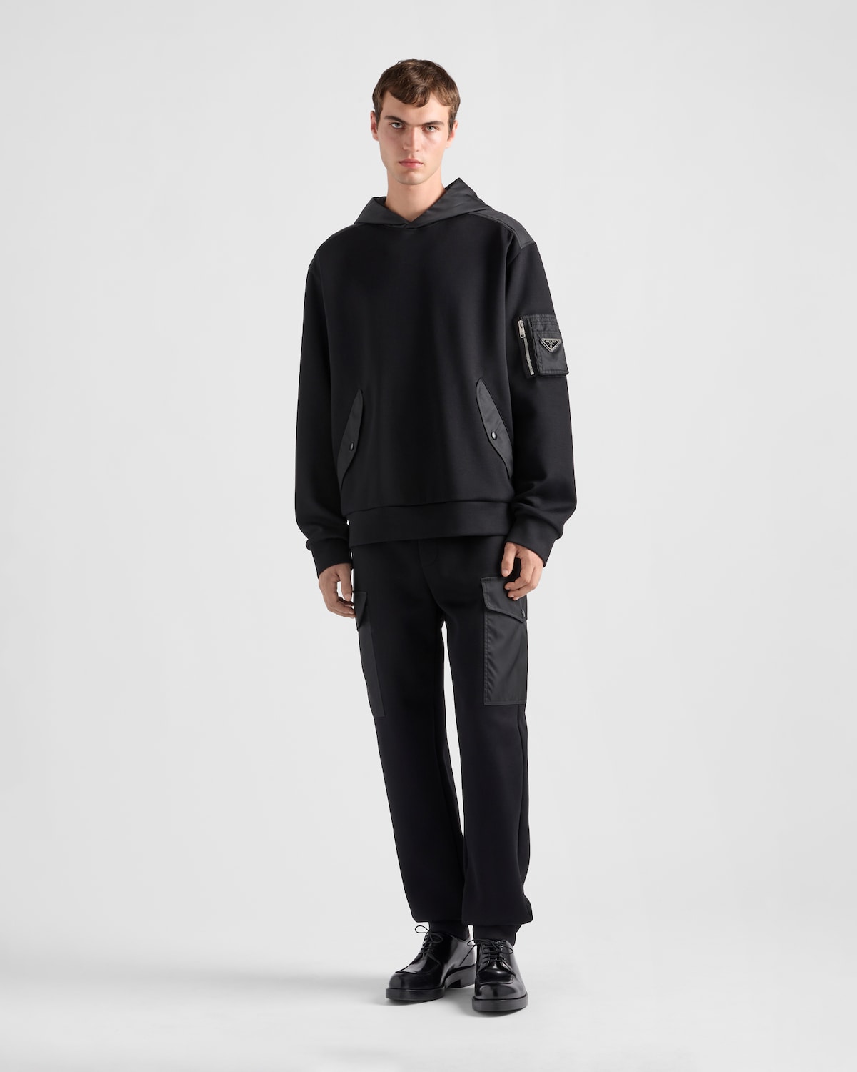 Prada Pantalones de chándal en felpa de algodón con detalles de Re-Nylon