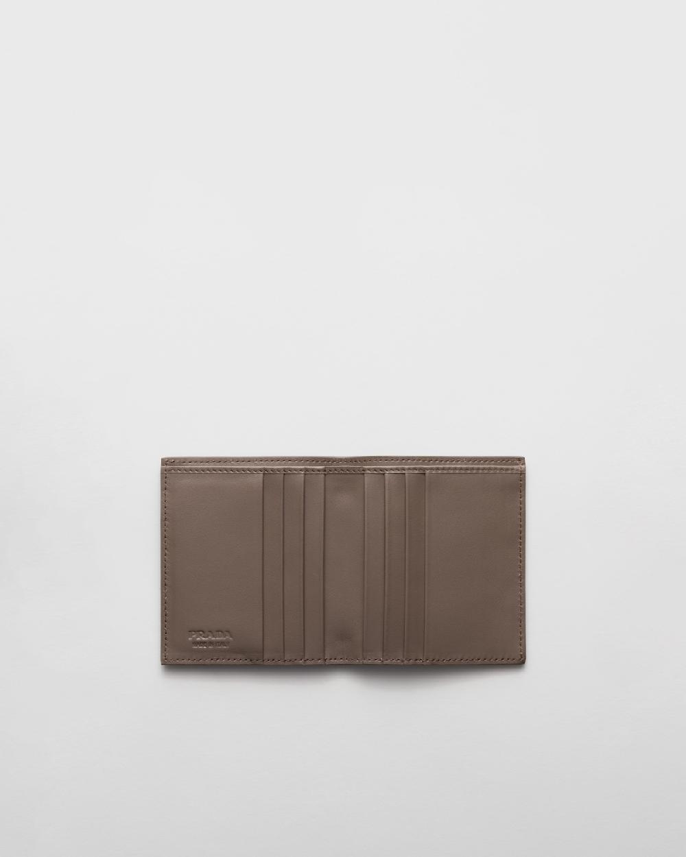 Prada Cartera de piel Tienda