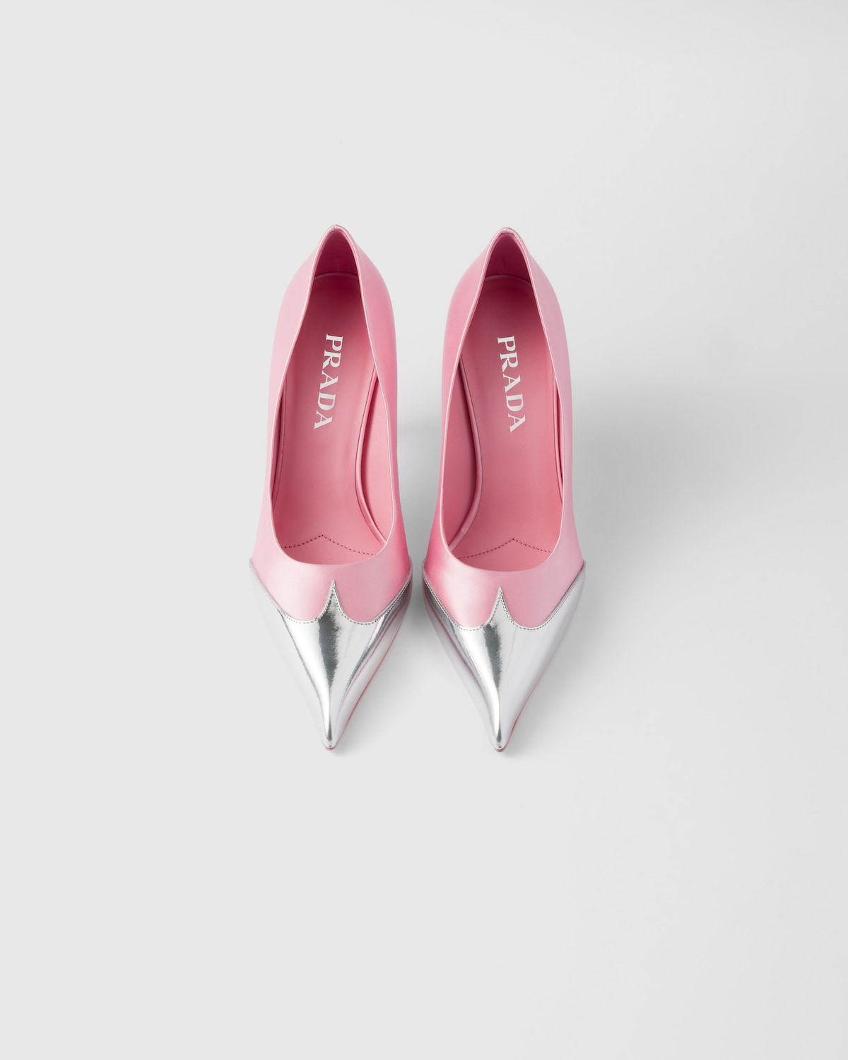 Prada Zapatos de tacón de satén y piel metalizada Envío gratis