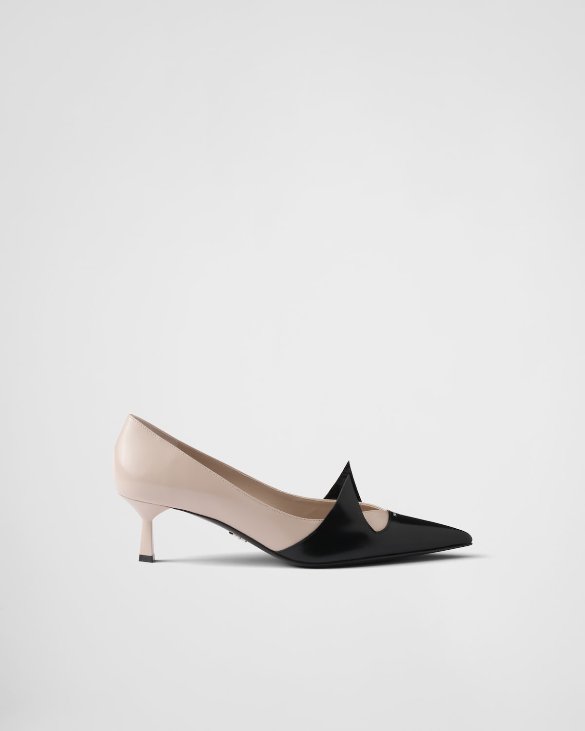 Prada Zapatos de tacón en piel cepillada en dos tonos