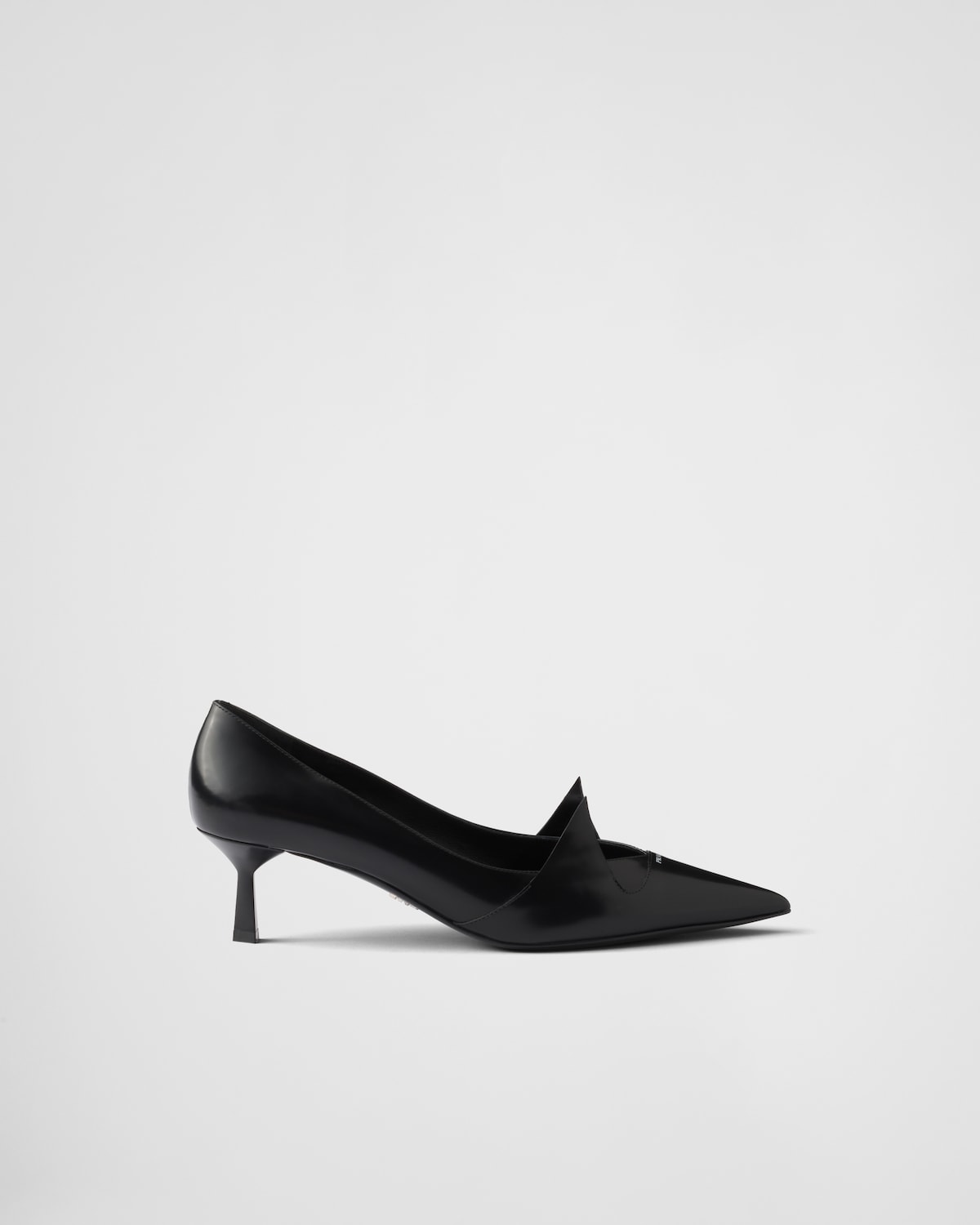 Prada Zapatos de tacón en piel cepillada en dos tonos