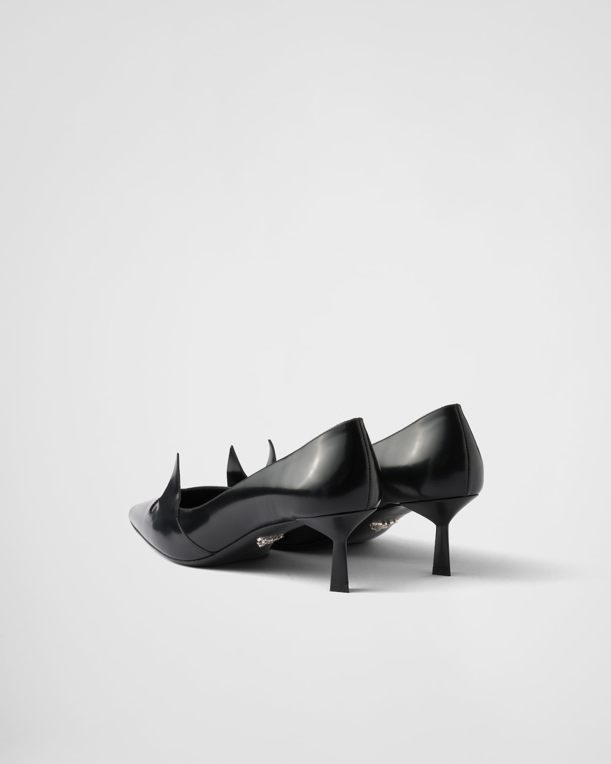 Prada Zapatos de tacón en piel cepillada en dos tonos Oferta especial de fábrica