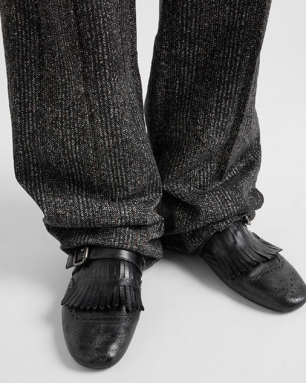 Prada Mules Shuffle de piel con flecos y correa de hebilla ÚLTIMAS EDICIONES