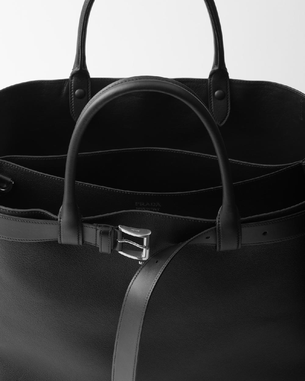 Prada Bolso Prada Buckle de piel con cinturón Ventas relámpago