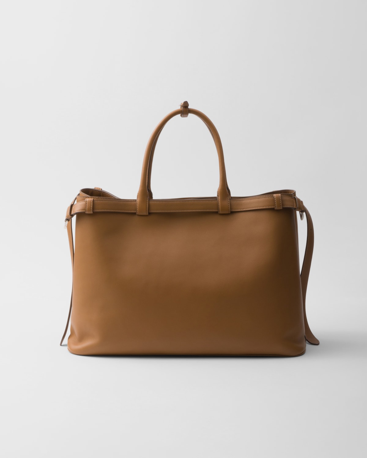Prada Bolso de piel Prada Buckle con cinturón doble Tienda