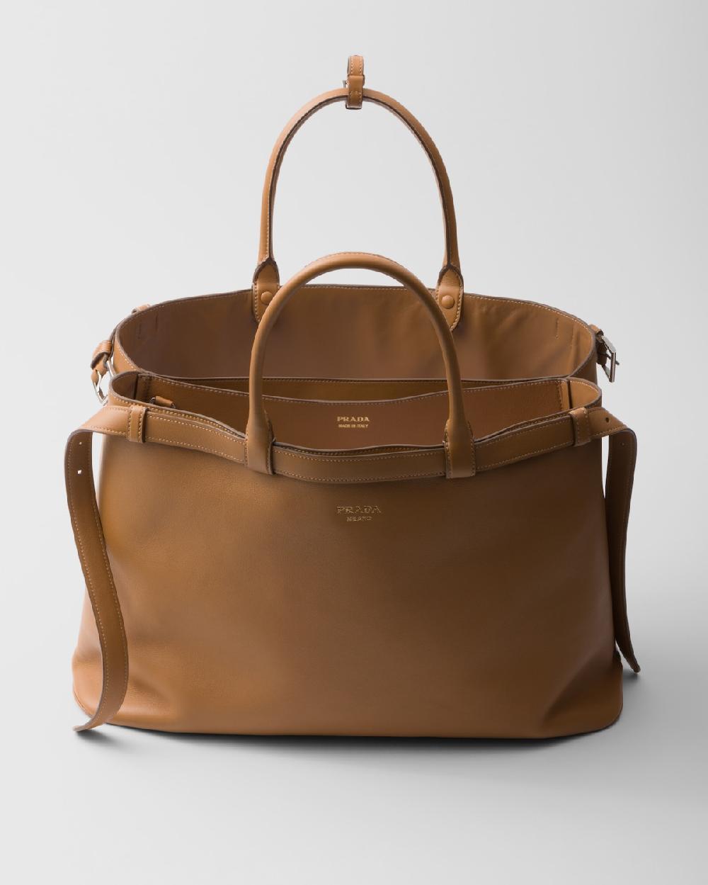 Prada Bolso de piel Prada Buckle con cinturón doble Tienda