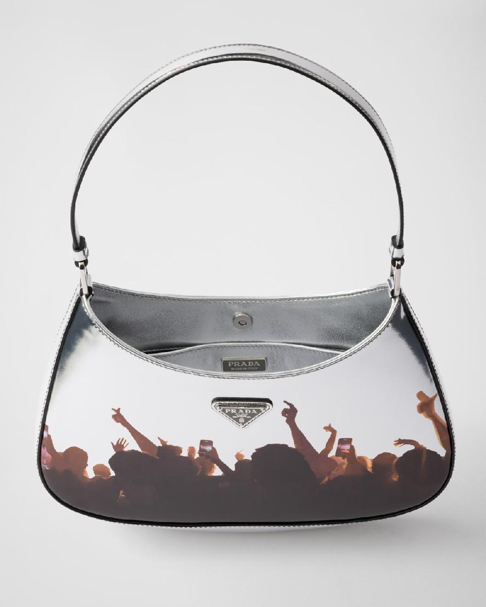 Prada Bolso bandolera Prada Cleo de piel cepillada estampada Últimos 2 días
