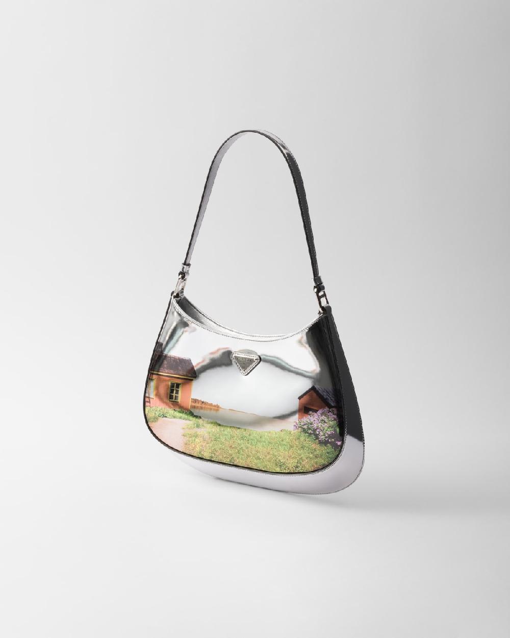 Prada Bolso bandolera Prada Cleo de piel cepillada estampada Último día