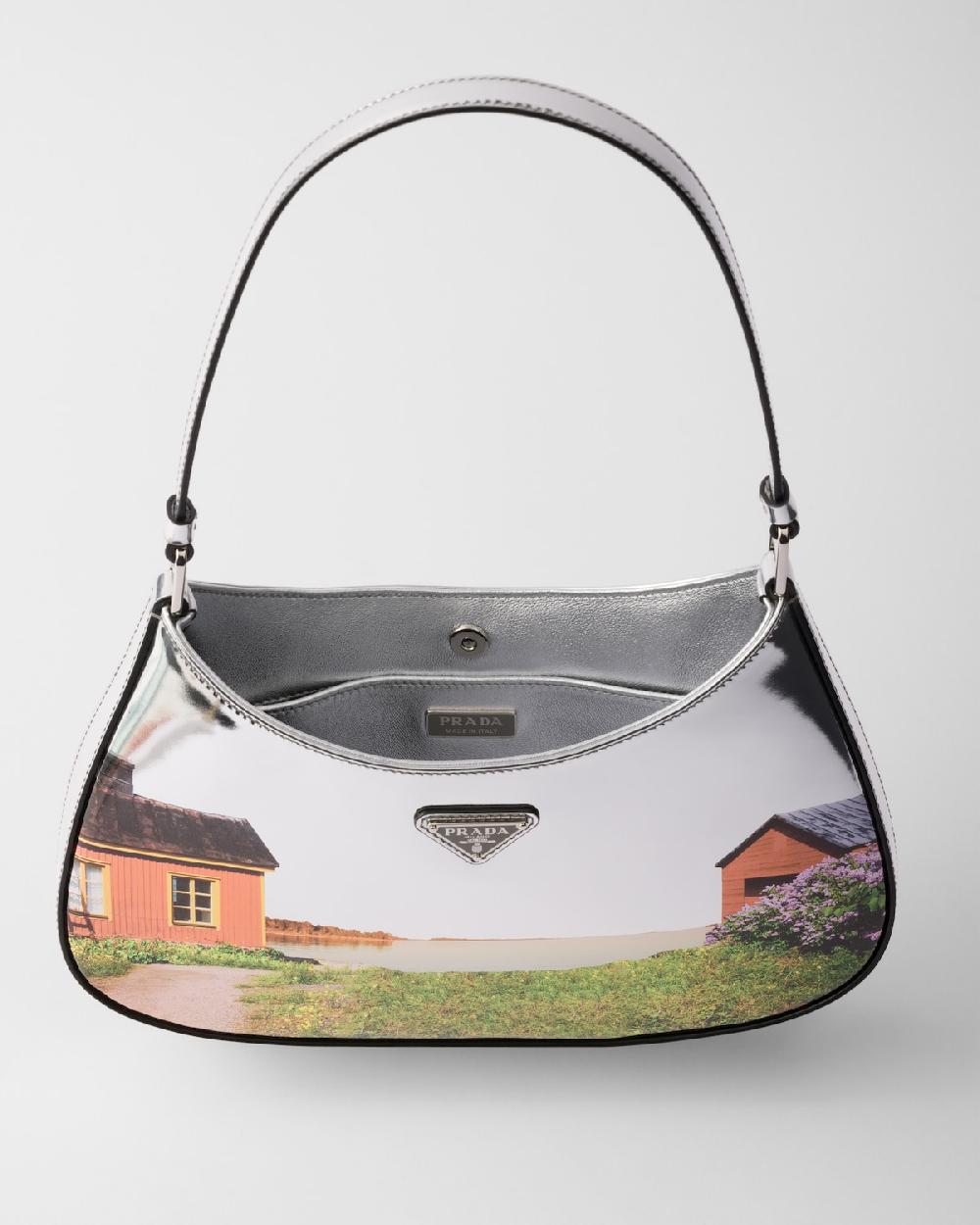 Prada Bolso bandolera Prada Cleo de piel cepillada estampada Último día