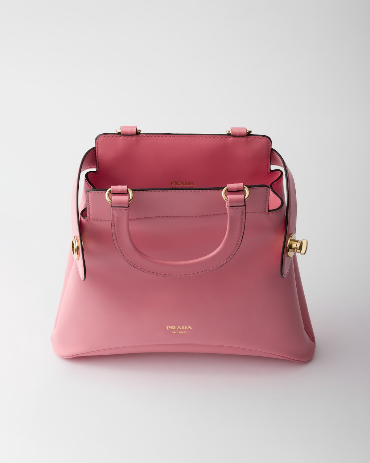 Prada Bolso Prada Etude de piel mediano Grandes descuentos