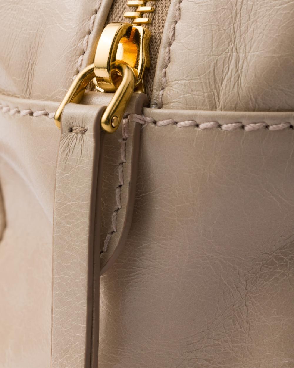 Prada Bolso Prada Dangle con asa de piel mediano Oferta exclusiva