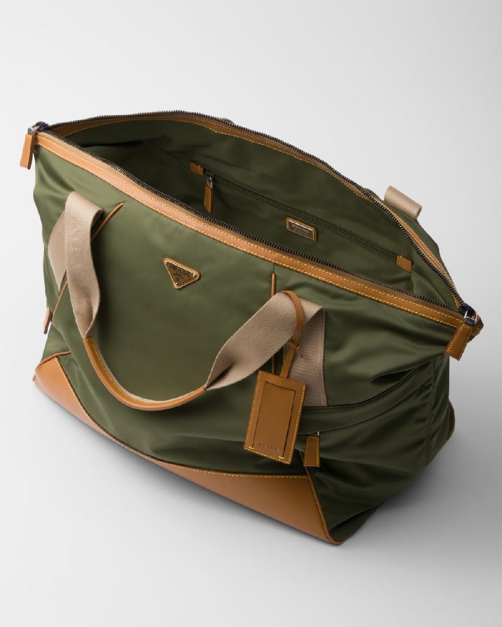 Prada Bolsa de viaje de Re-Nylon y piel Devoluciones gratuitas