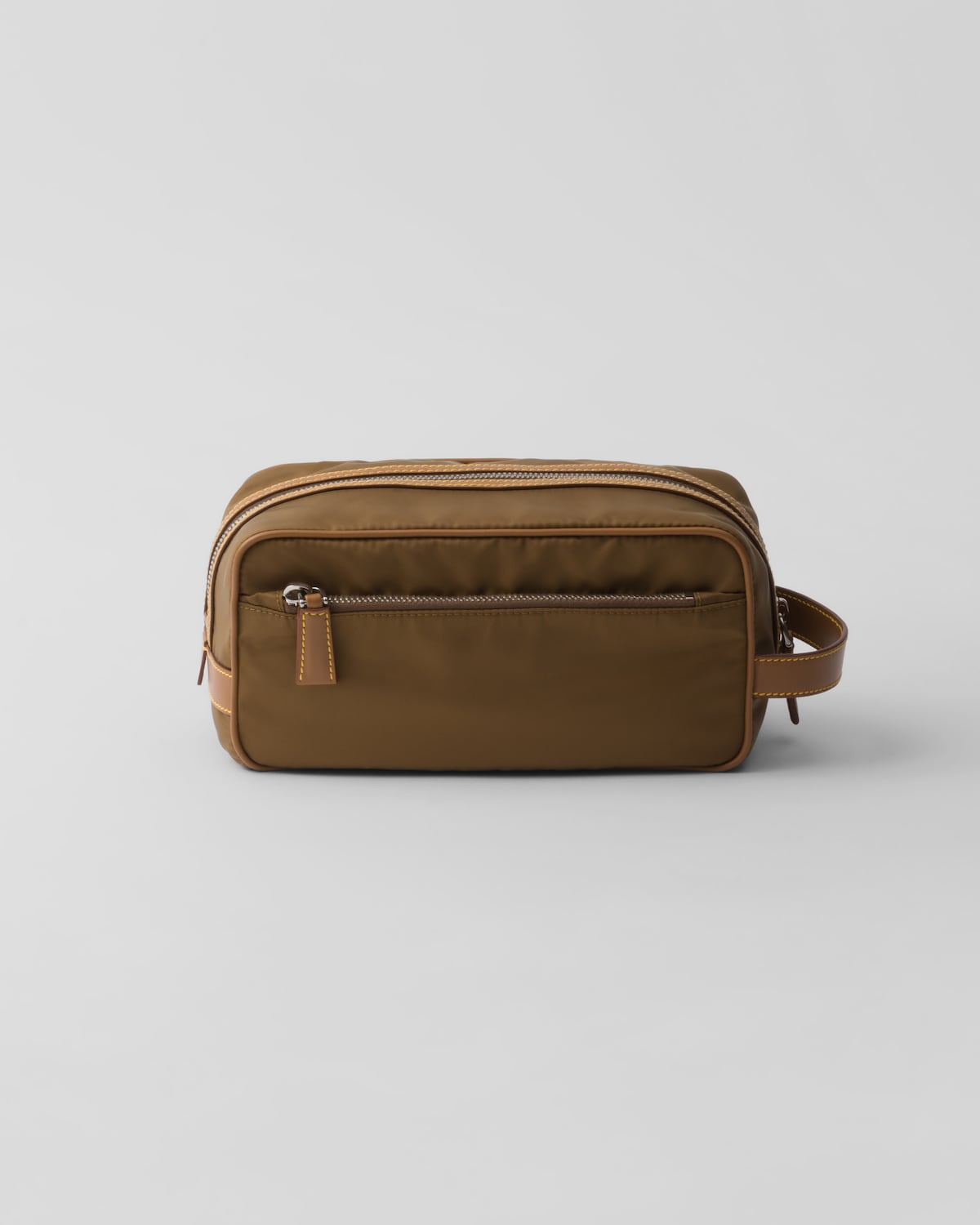 Prada Pouch de Re-Nylon y piel En línea