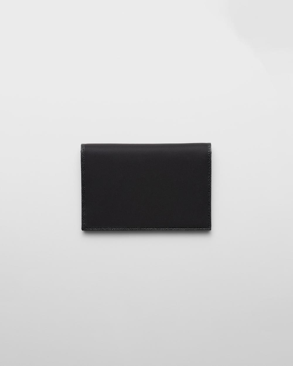 Prada Funda para pasaporte de Re-Nylon Superdescuento