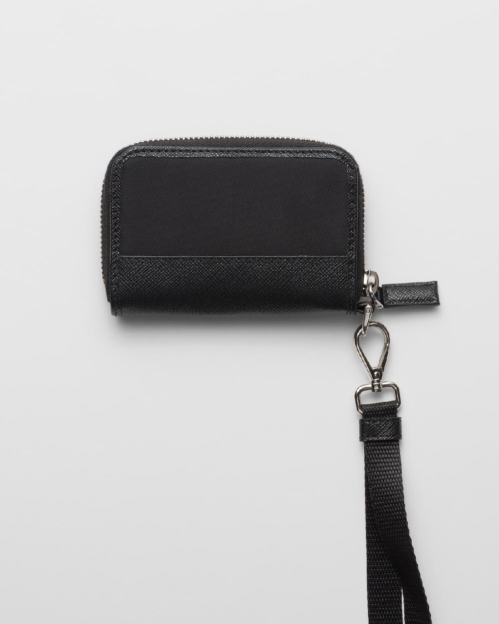Prada Monedero de Re-Nylon y piel Saffiano Tienda de fábrica