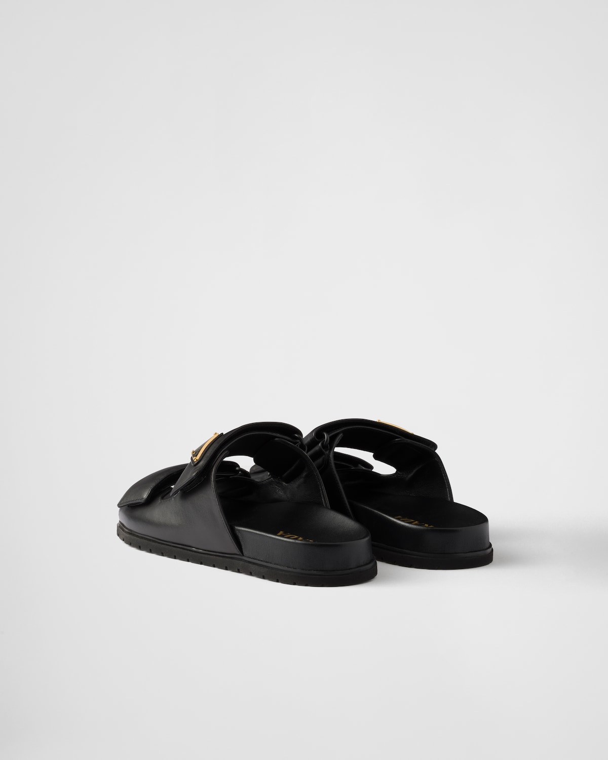 Prada Sandalias planas de piel de napa Rebajas online
