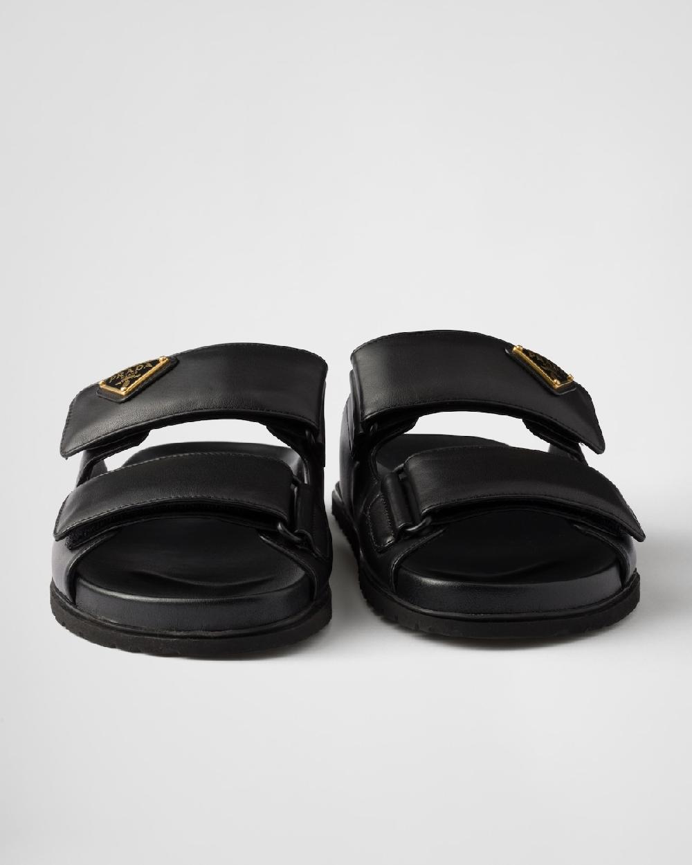 Prada Sandalias planas de piel de napa Rebajas online