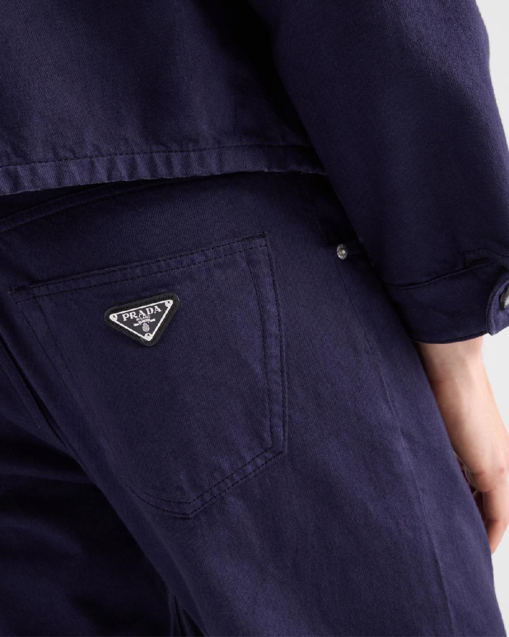 Prada Pantalones vaqueros envejecidos Tienda de fábrica