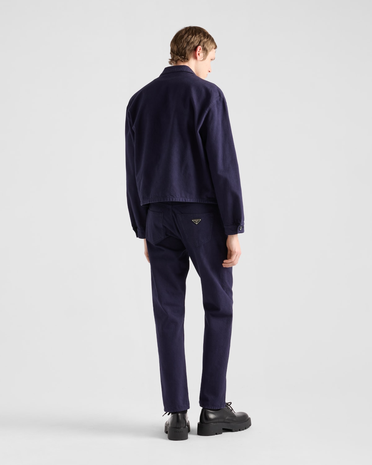 Prada Pantalones vaqueros envejecidos Tienda de fábrica