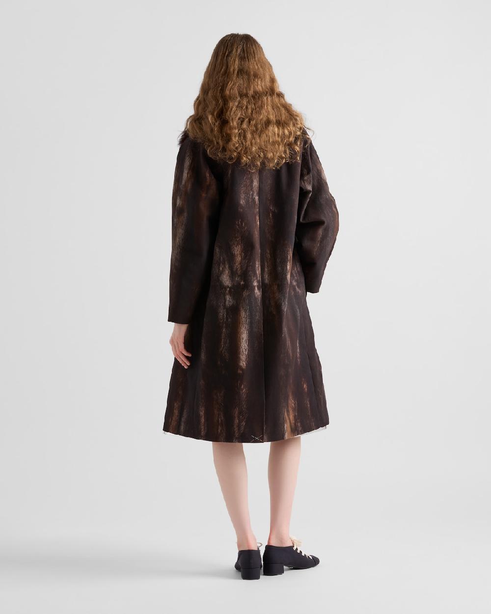 Prada Abrigo de botonadura simple de dril estampado 2025