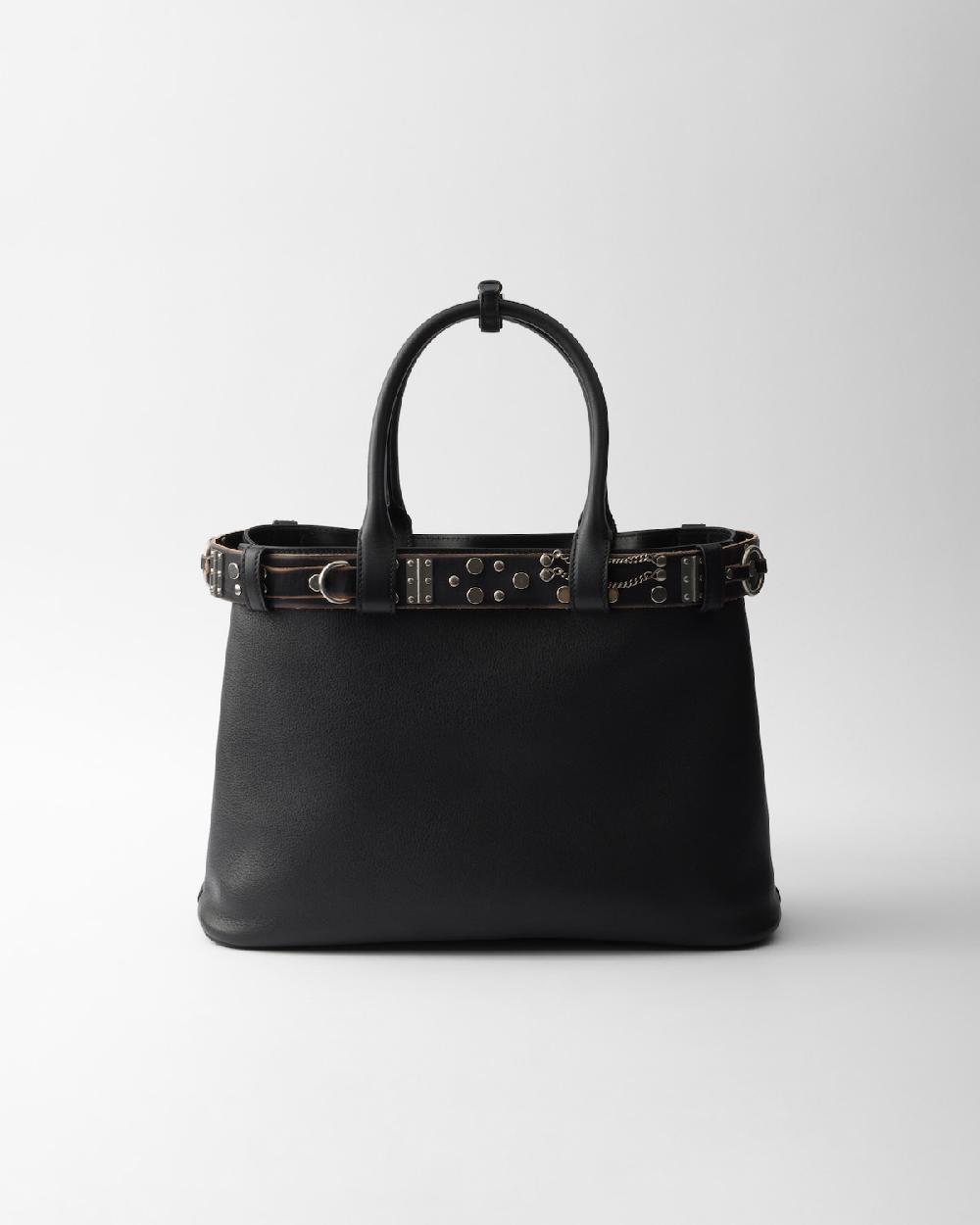 Prada Bolso Prada Buckle de piel grande con cinturón con tachuelas Envío gratis