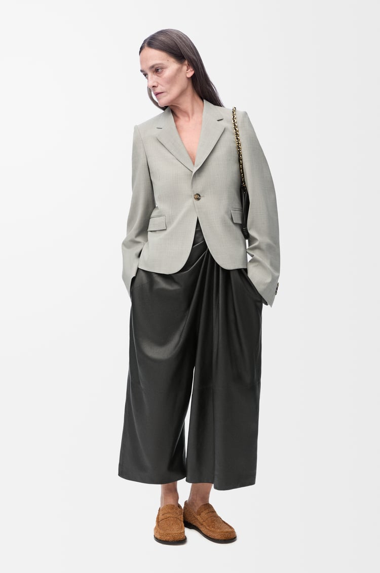 Loewe Cropped draped trousers in nappa lambskin 1 Colours Descuento