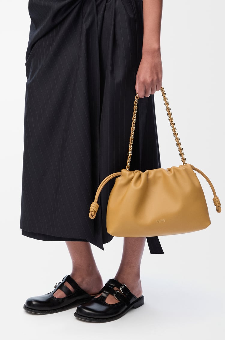 Loewe Medium Flamenco purse in mellow nappa lambskin 15 Colours Ventas relámpago