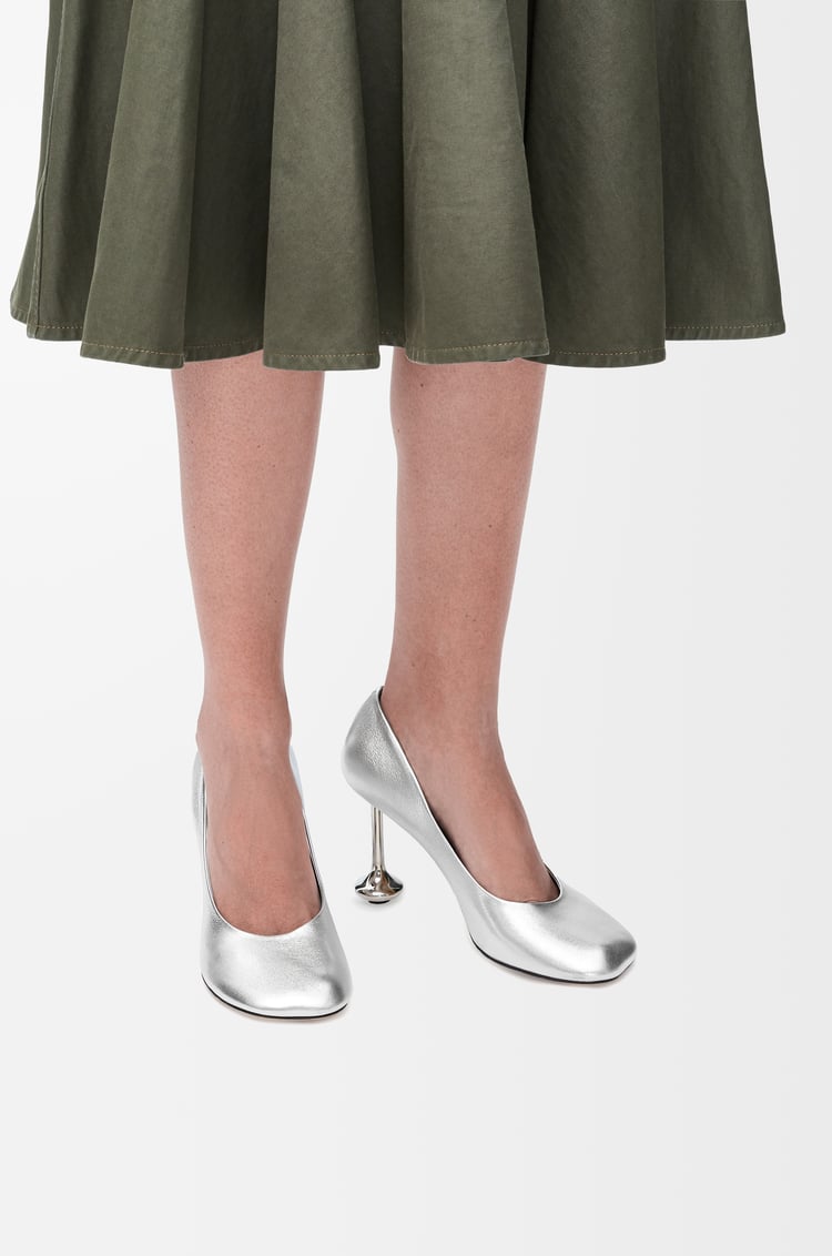 Loewe Toy pump in laminated lambskin 1 Colours Ahorra y exporta
