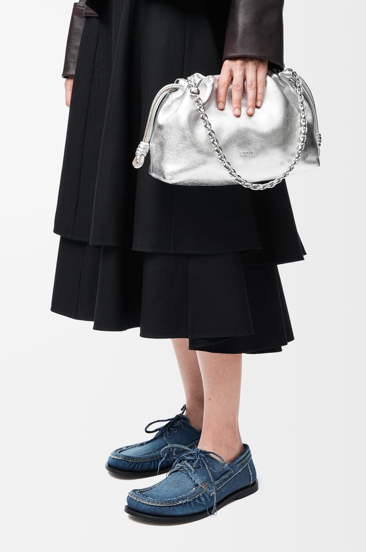 Loewe Medium Flamenco purse in laminated lambskin 2 Colours Descuento por venta flash
