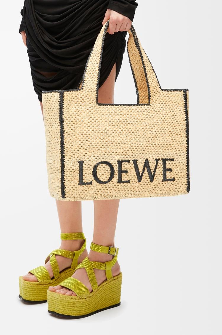 Loewe Large LOEWE Font tote in raffia 1 Colours Últimos 3 días