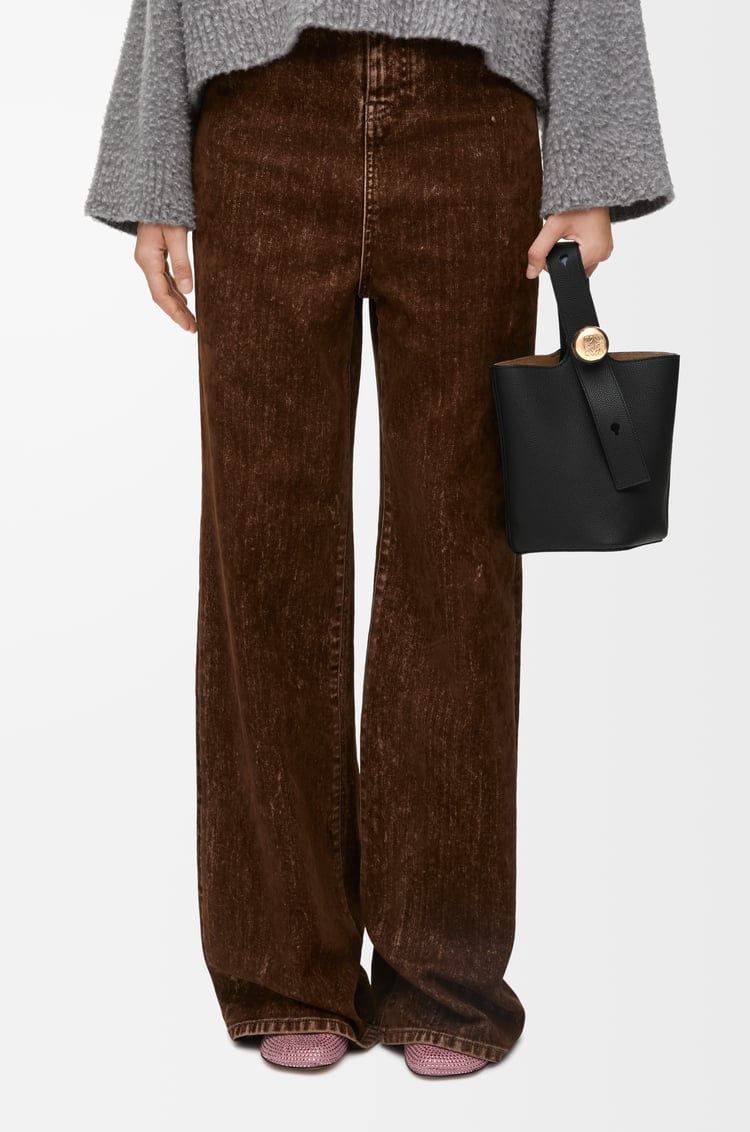 Loewe Mini Pebble bucket in smooth calfskin 11 Colours Libre de impuestos