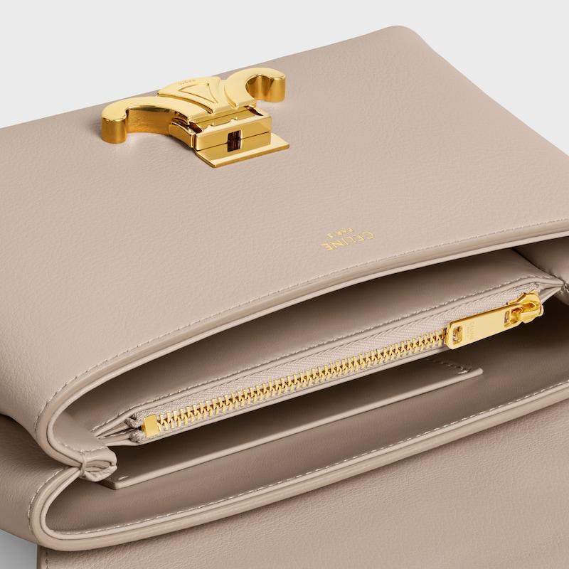 Celine BOLSO TEEN NINO DE PIEL DE BECERRO FLEXIBLE CON TEXTURA GRANULADA Oferta especial de fábrica