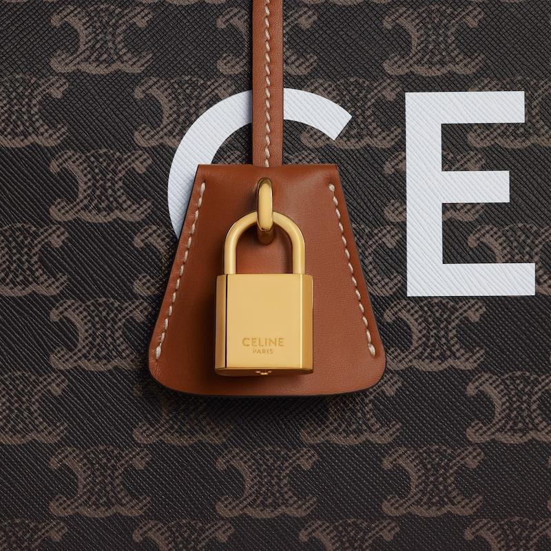 Celine Bolso Voyage grande de lona Triomphe con estampado Celine Ofertas