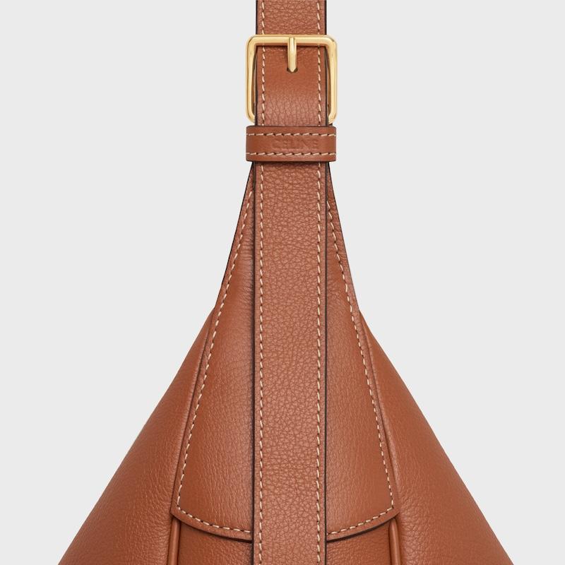 Celine BOLSO HELOÏSE GRANDE DE PIEL TRIOMPHE Y PIEL DE BECERRO FLEXIBLE CON TEXTURA GRANULADA Última moda