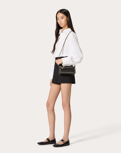 Valentino BANDOLERA ROCKSTUD PEQUEÑA DE CUERO DE BECERRO GRANEADO Rebajas de fin de temporada