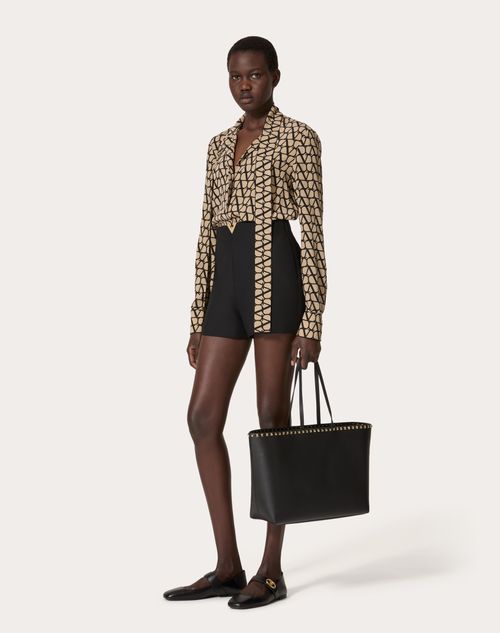 Valentino BOLSO SHOPPER ROCKSTUD DE PIEL DE BECERRO GRANULADA Ofertas especiales