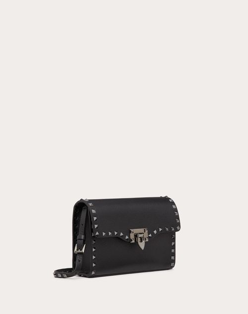 Valentino BANDOLERA ROCKSTUD PEQUEÑA DE CUERO GRANEADO DE BECERRO Gran oferta