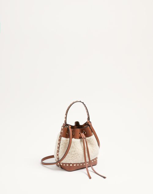 Valentino BOLSO TIPO SACO VALENTINO GARAVANI ROCKSTUD DE PIEL DE OVEJA Mejor oferta
