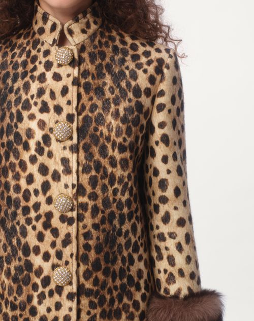 Valentino ABRIGO DE PAÑO DE LANA ESTAMPADO CON MANCHAS DE JAGUAR En oferta