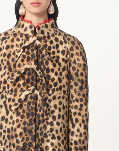 Valentino ABRIGO DE PAÑO DE LANA ESTAMPADO CON MANCHAS DE JAGUAR Última moda