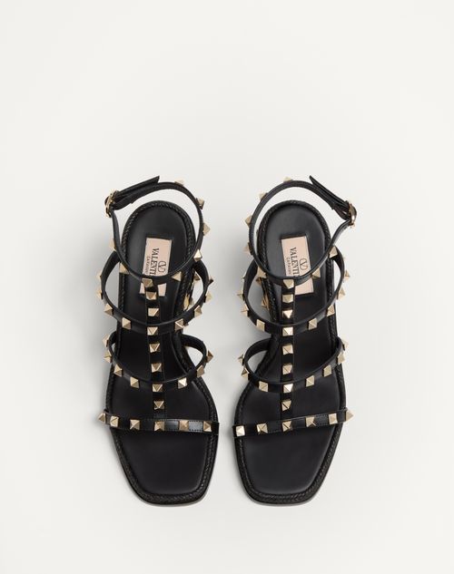 Valentino SANDALIAS ROCKSTUD CON TACÓN DE CUÑA DE CUERO DE BECERRO CON BORDADO DE CUADROS Y TACÓN DE 80 MM Descuento por venta flash